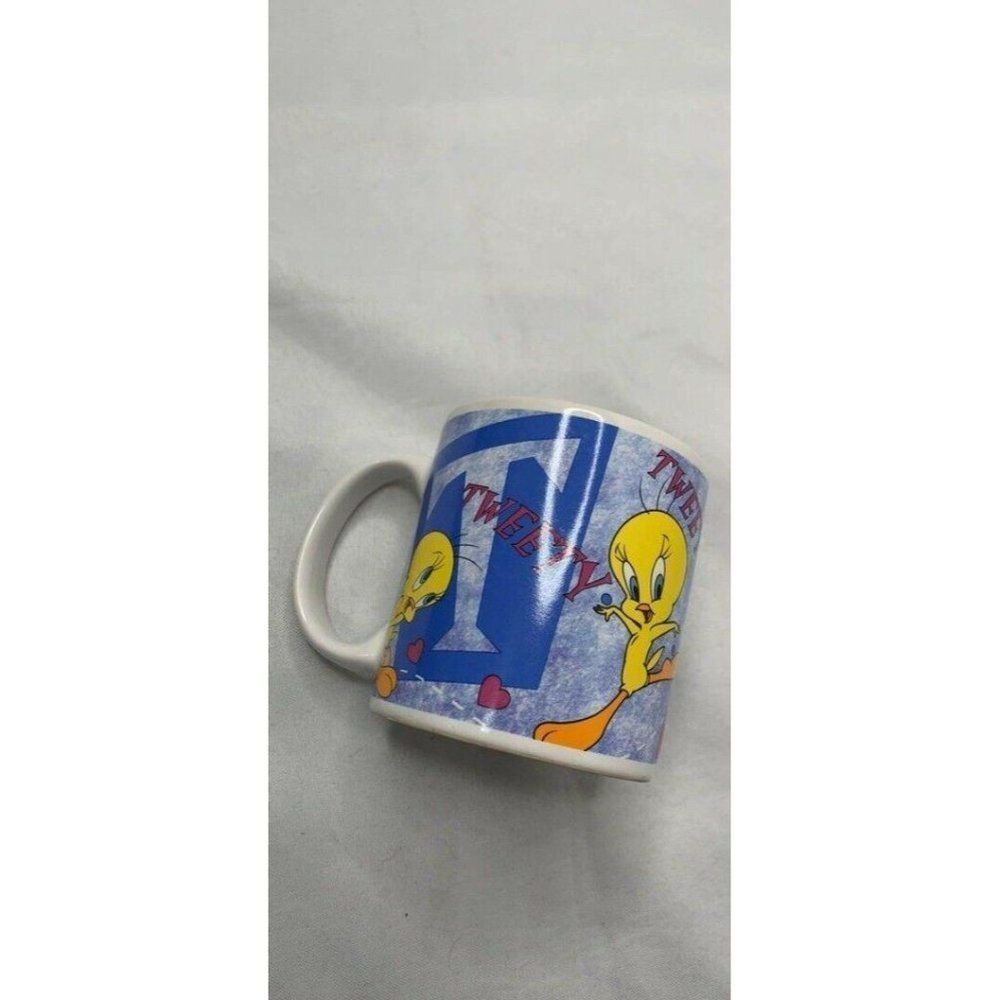 𝅺1997 Tweety Pie Collectable Mug dishwasher safe